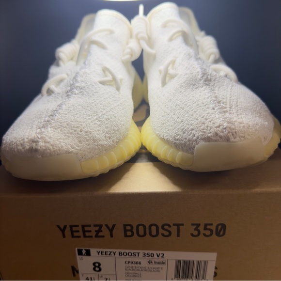 adidas Cream Yeezy Boost 350 V2 - Picture 11 of 11